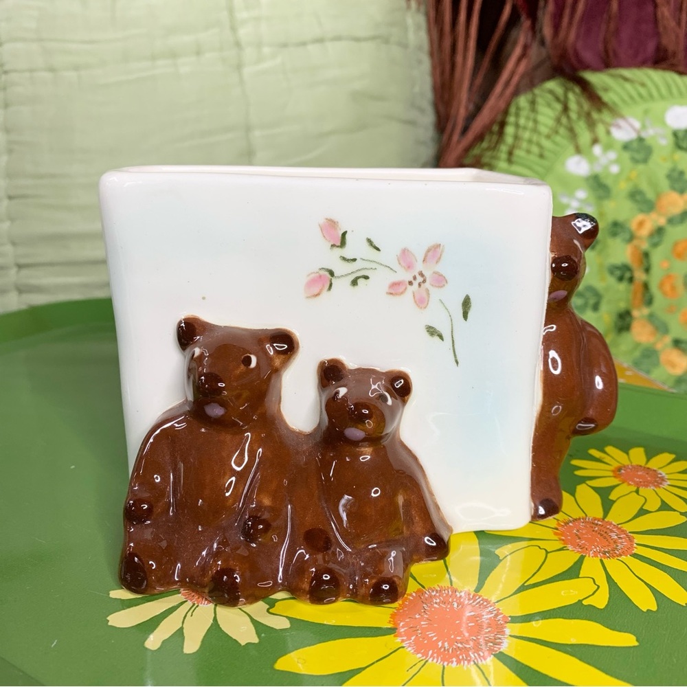 Three Bears Vase